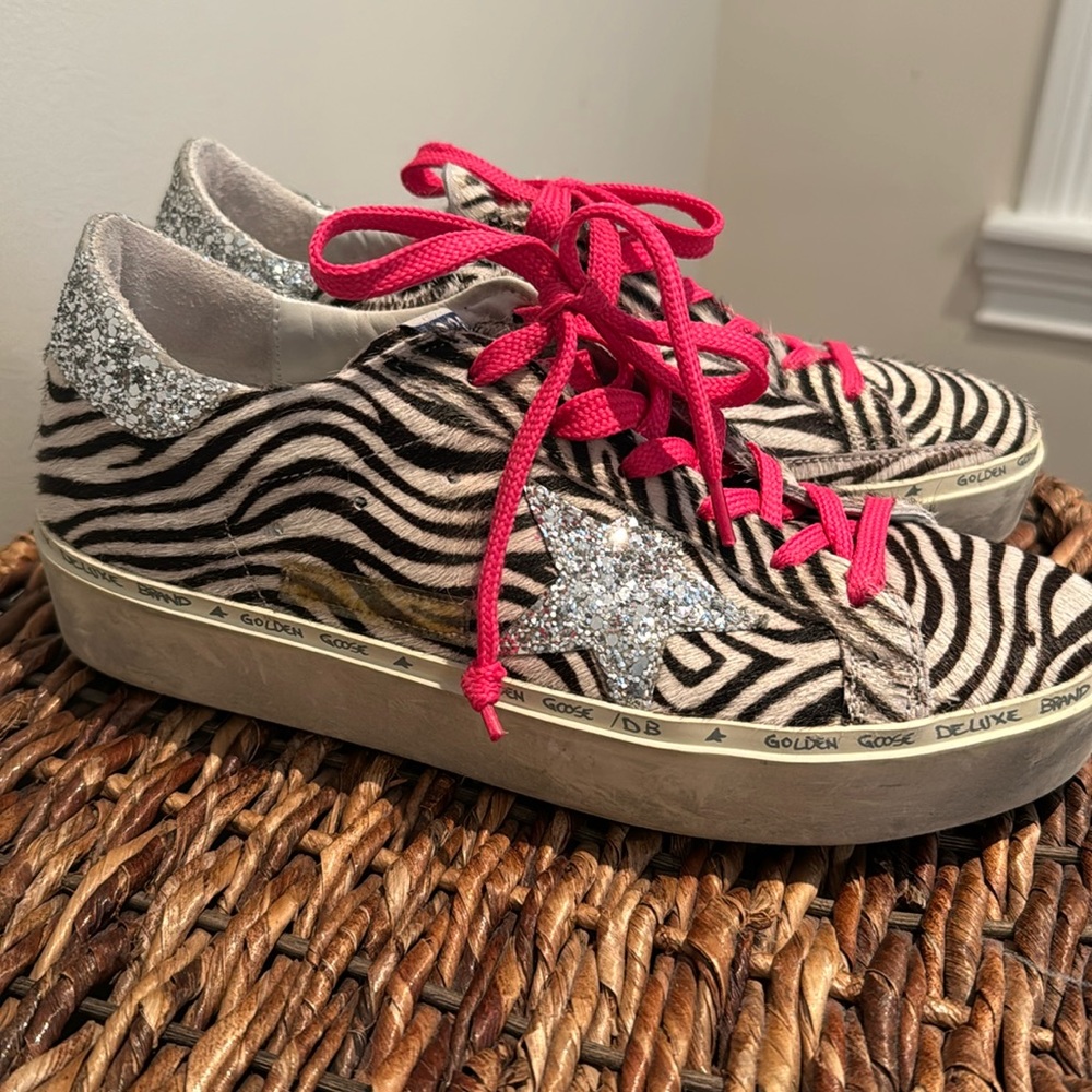 Hi Star Golden Goose